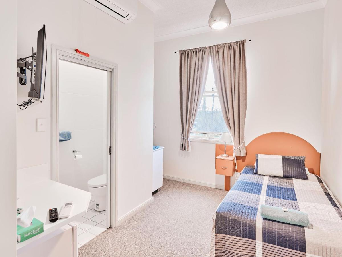 Kandos Hotel Ngoại thất bức ảnh